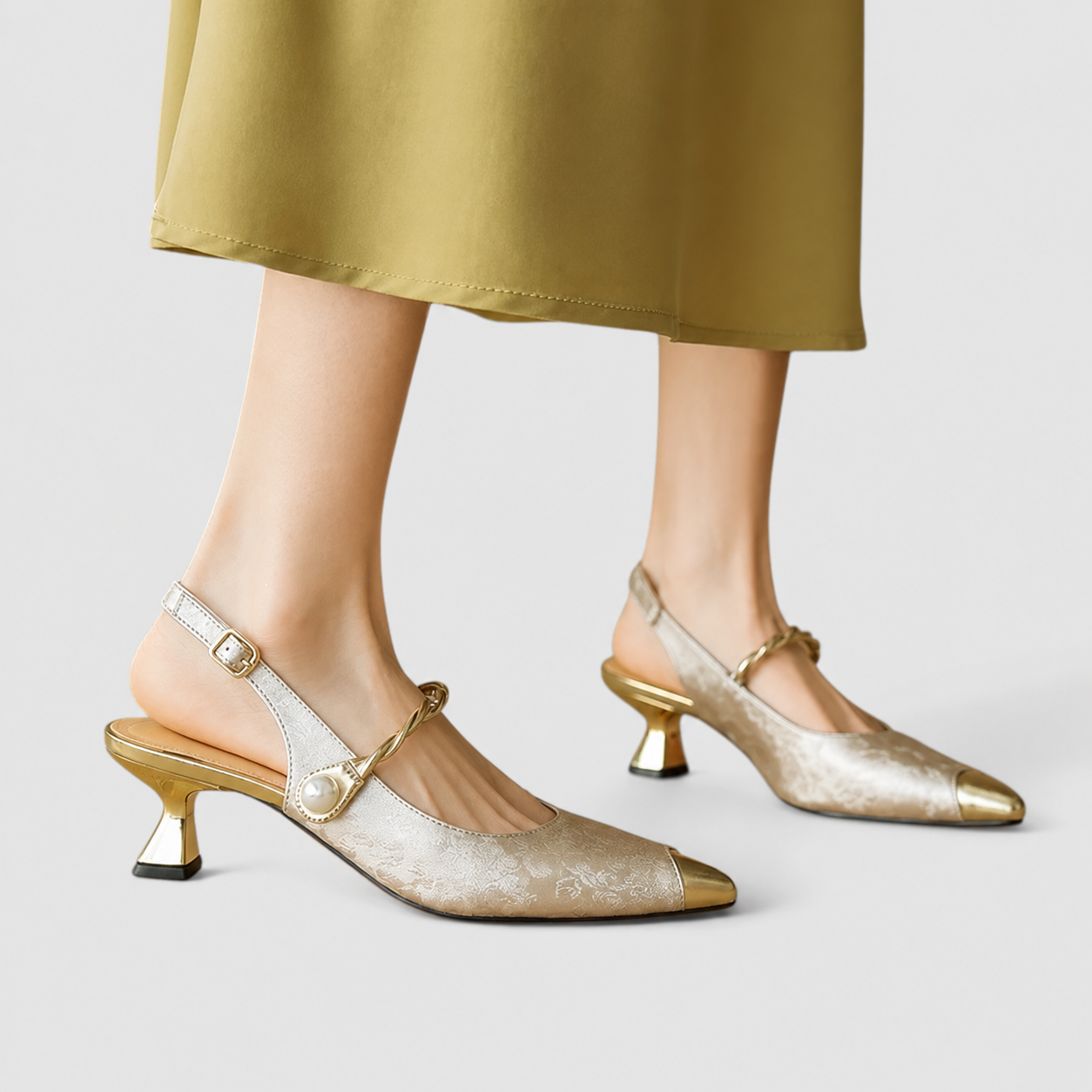 Beige / 40